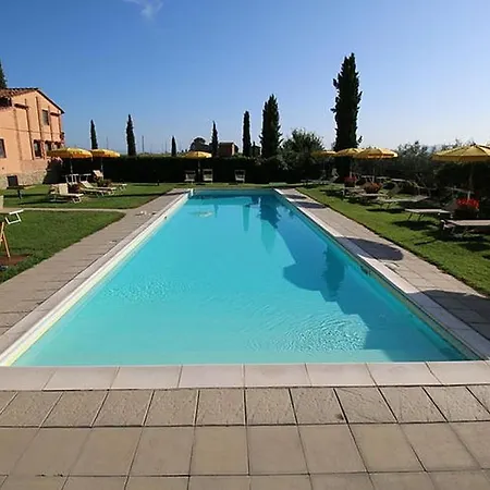 Sleeps 4 Pool Wifi
