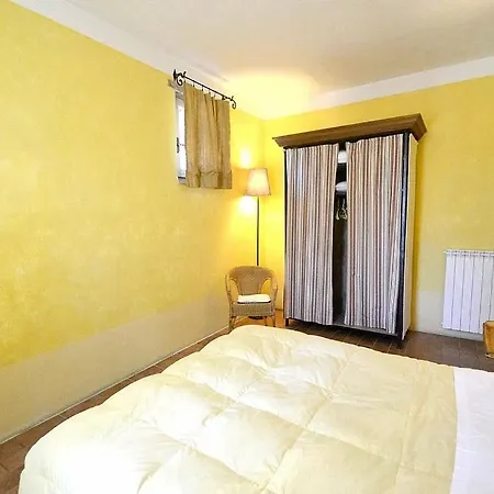 Sleeps 4 Pool Wifi 公寓 *